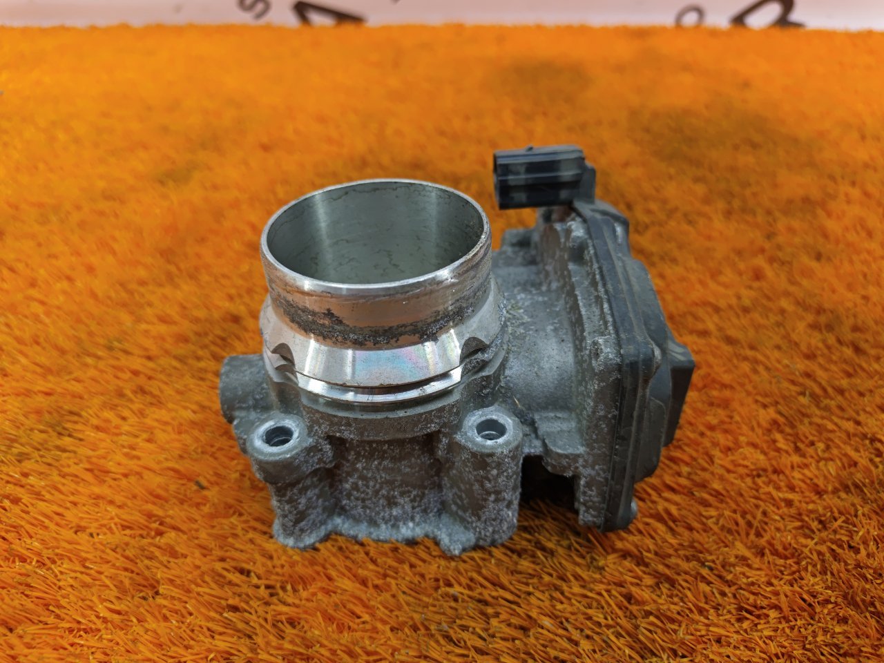 Дроссельная заслонка