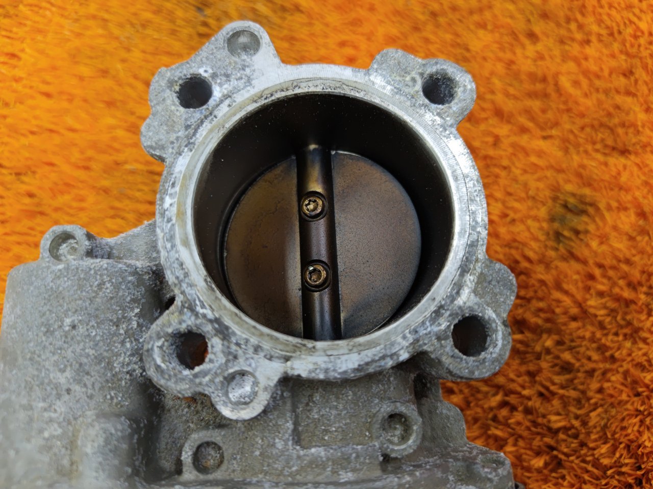 Дроссельная заслонка