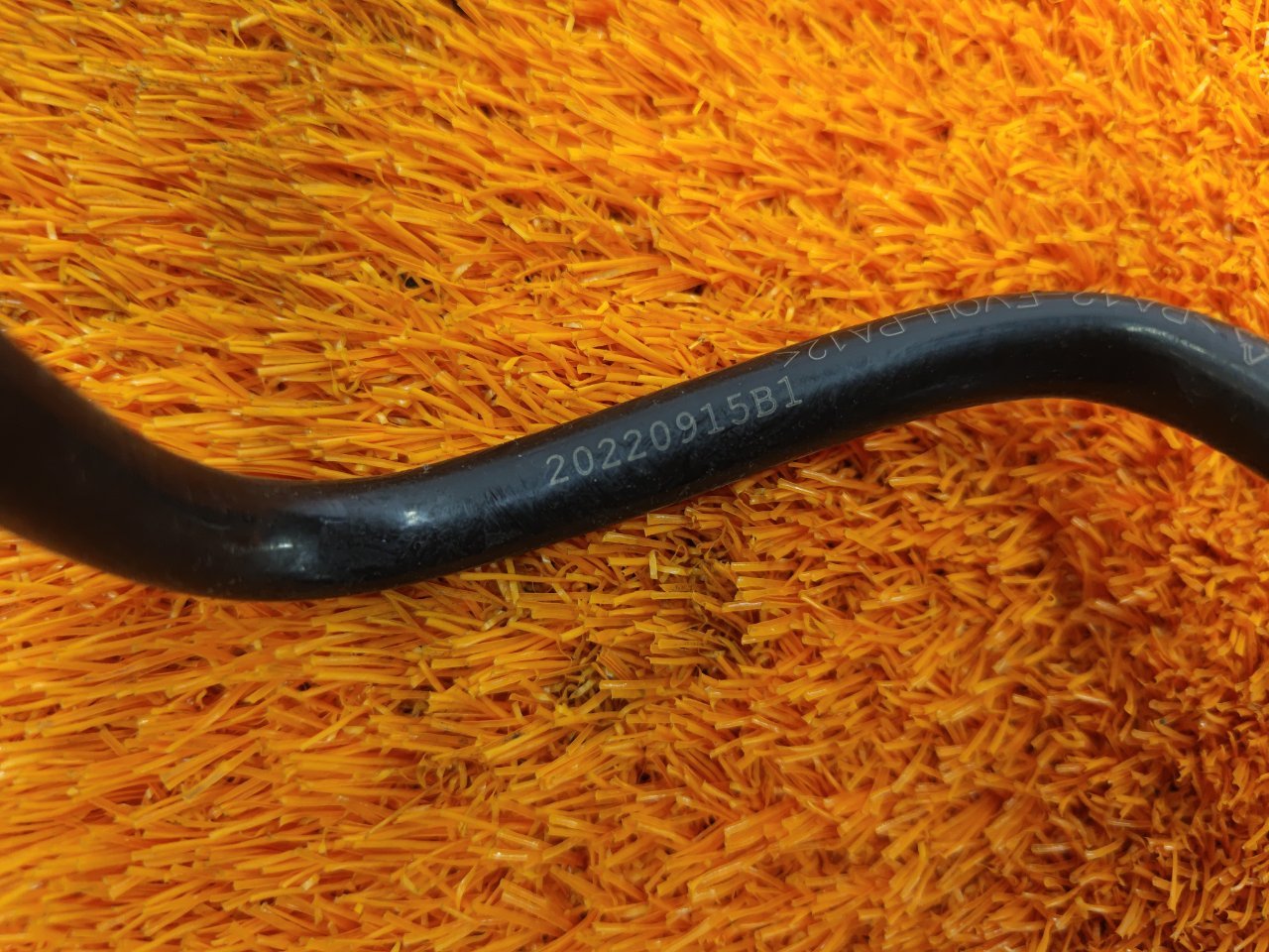 Трубка топливная