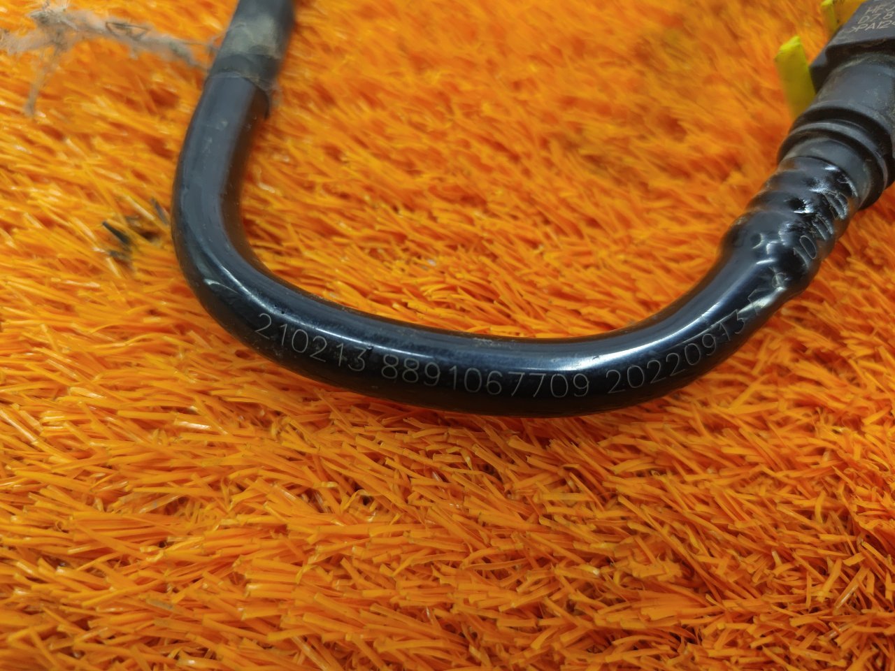 Трубка топливная