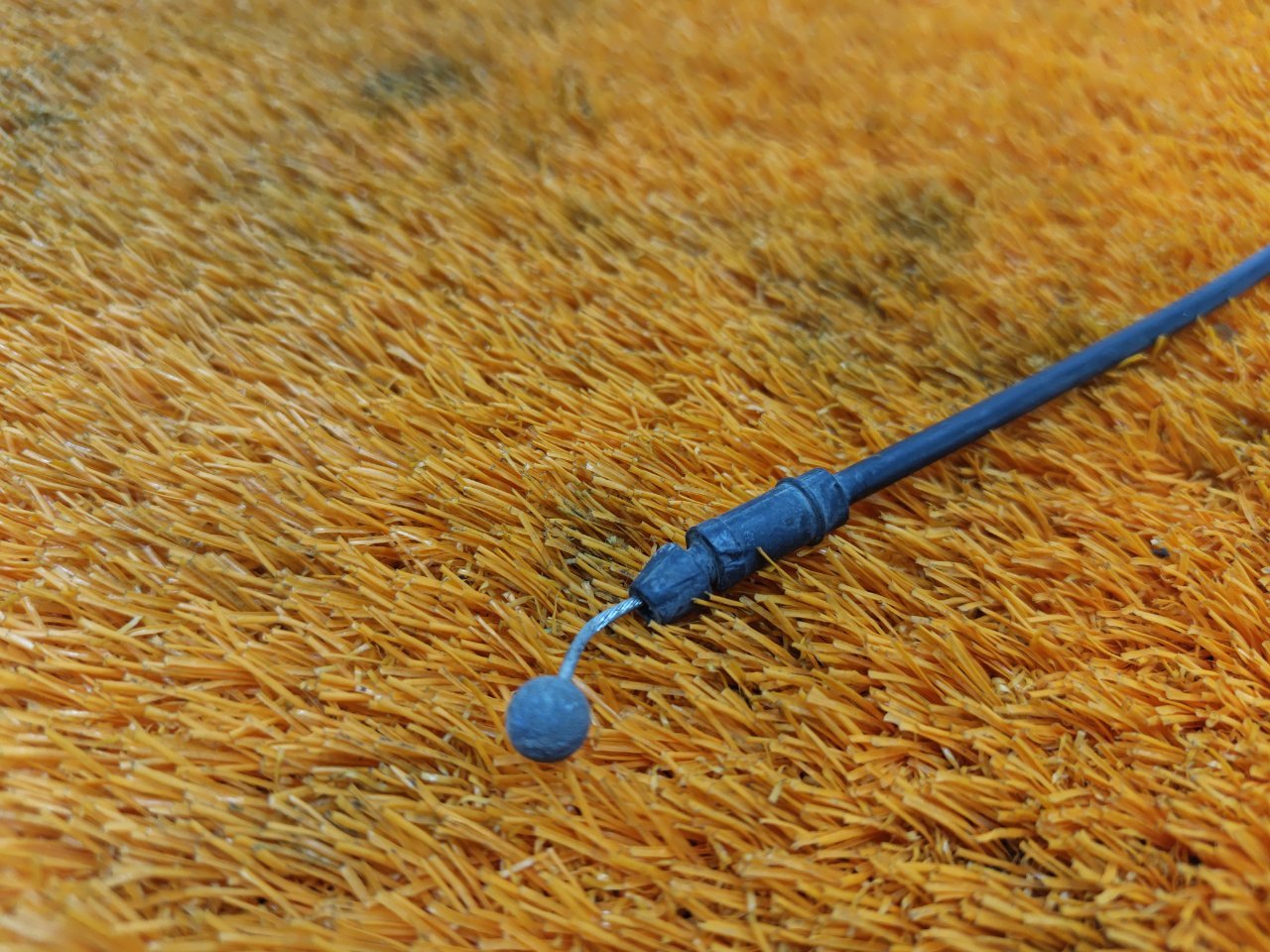 Трос замка капота