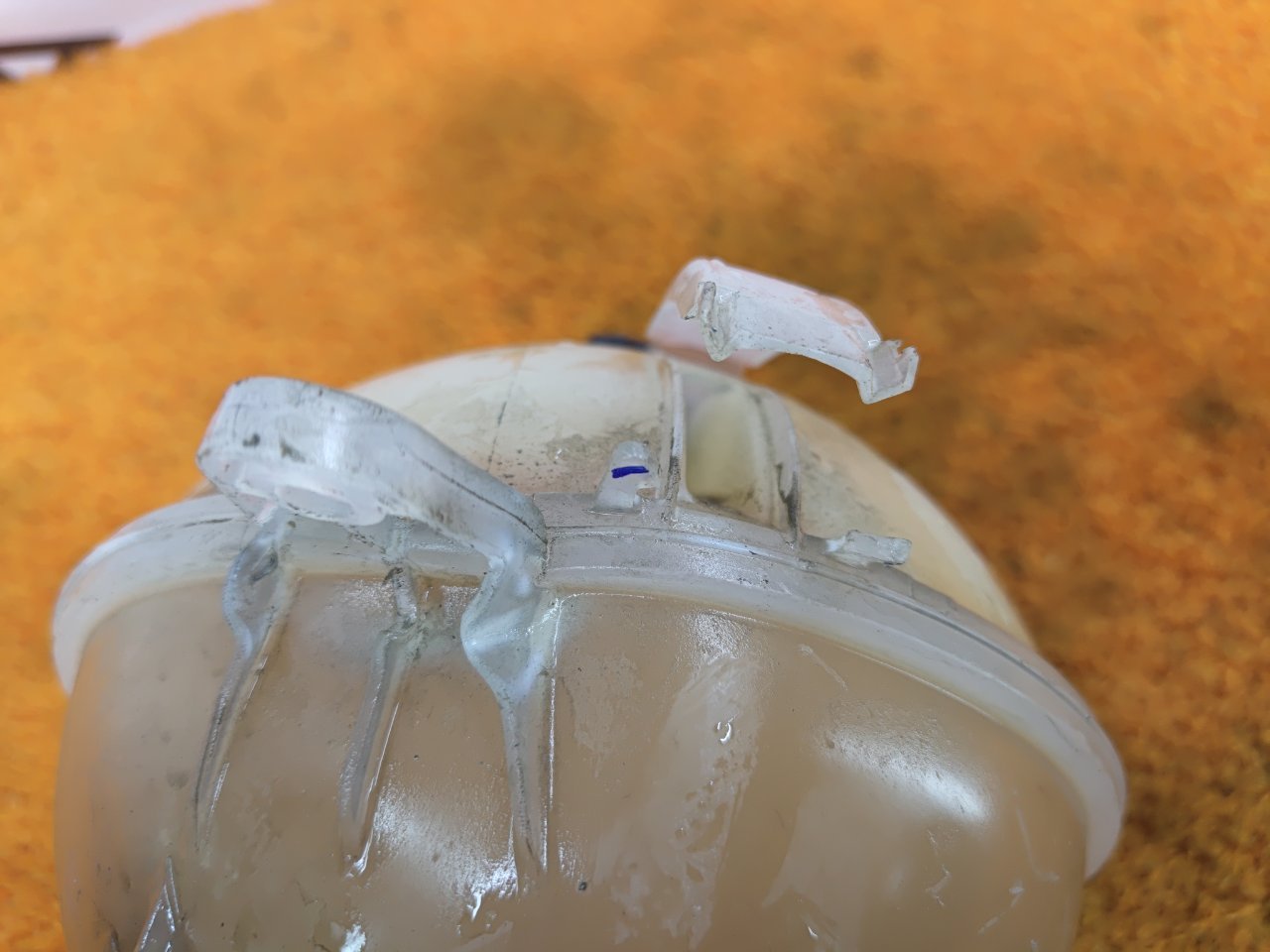 Бачок расширительный