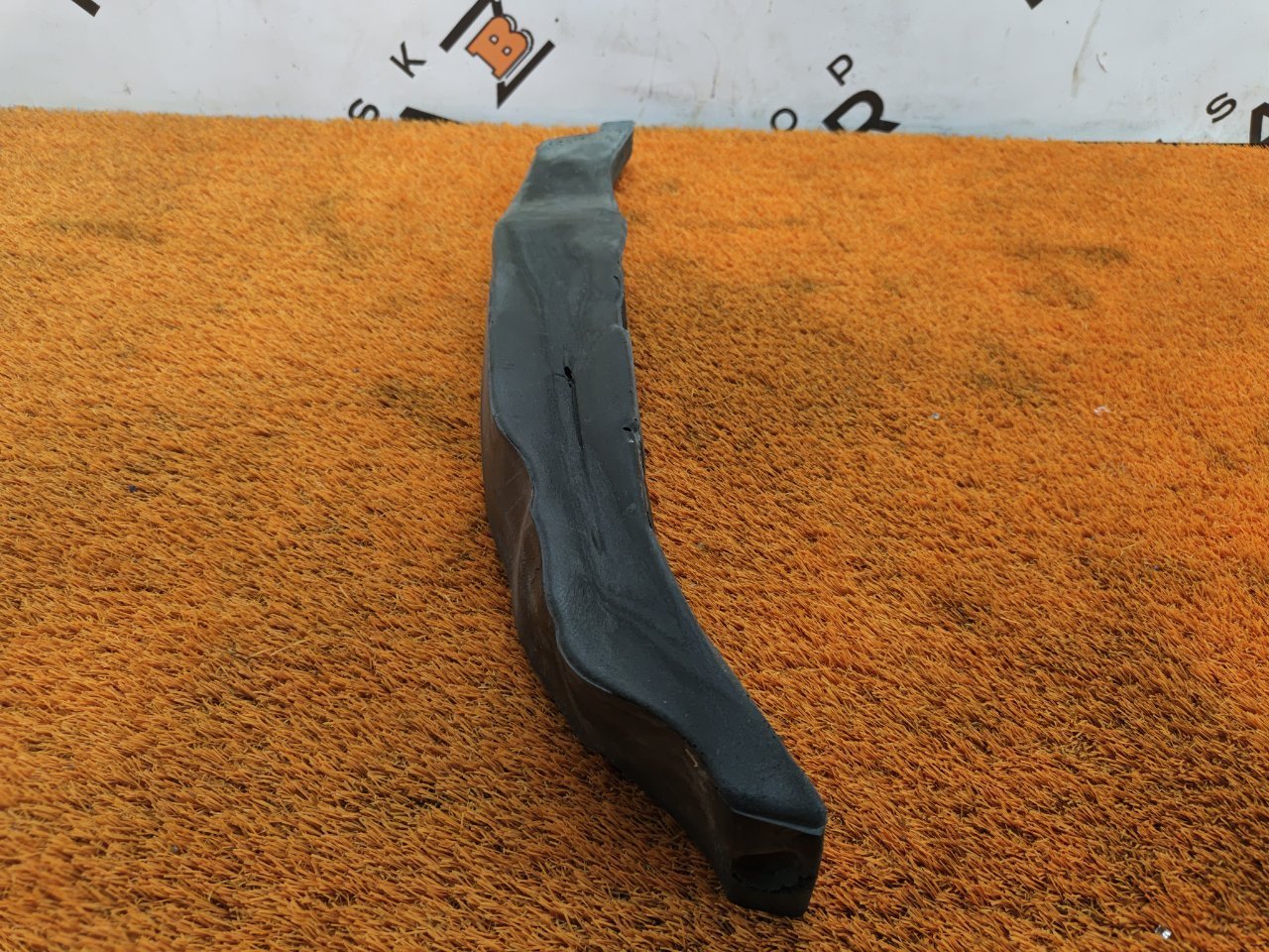 Пыльник крыла