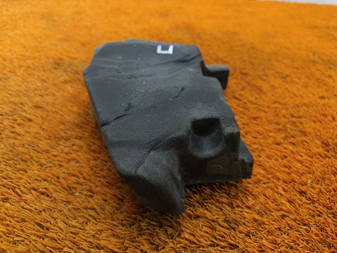 Пыльник крыла