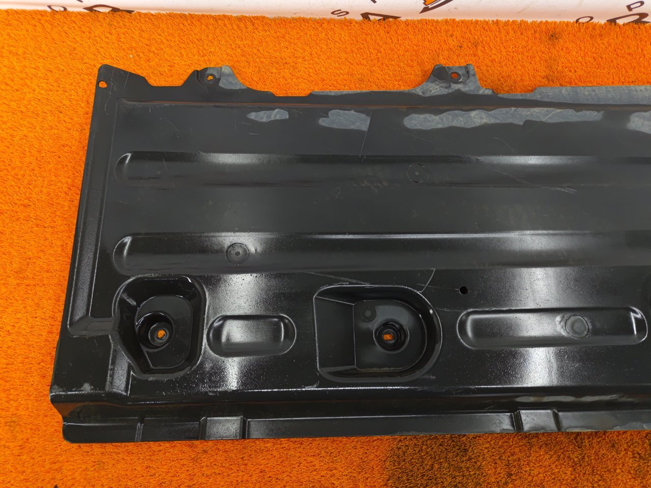 Защита днища кузова