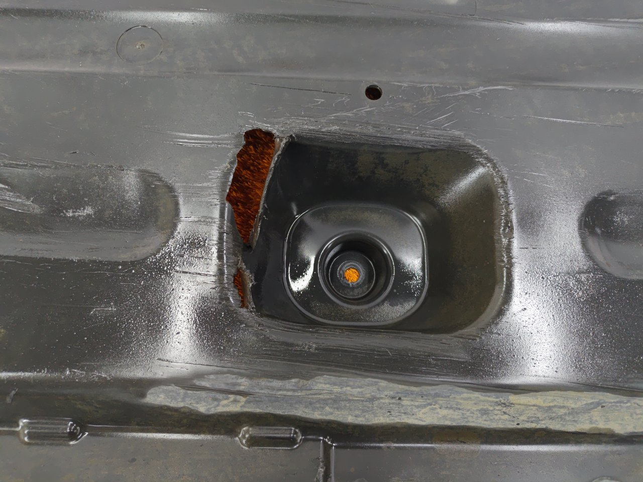 Защита днища кузова