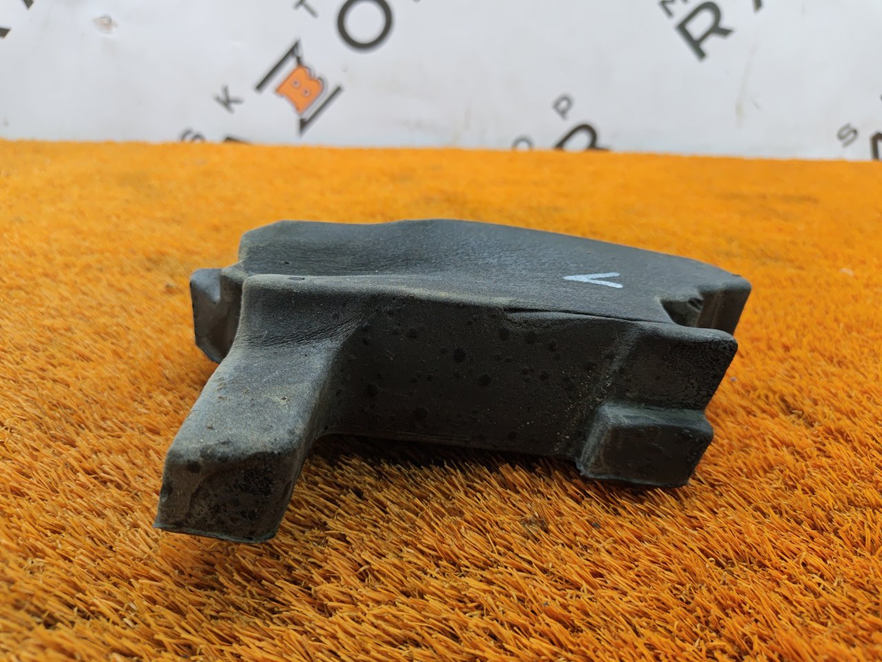 Пыльник крыла