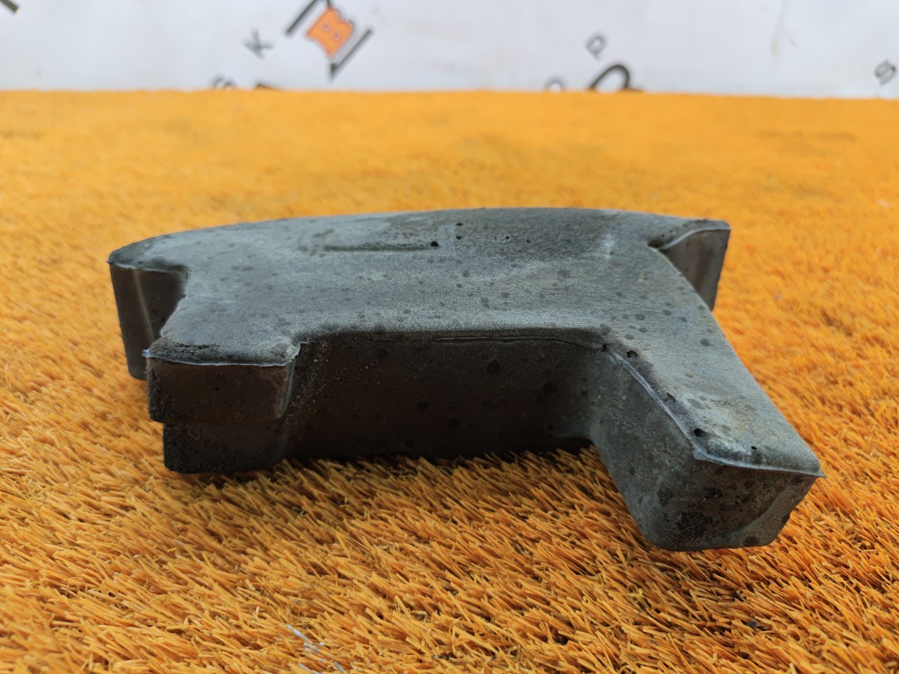 Пыльник крыла