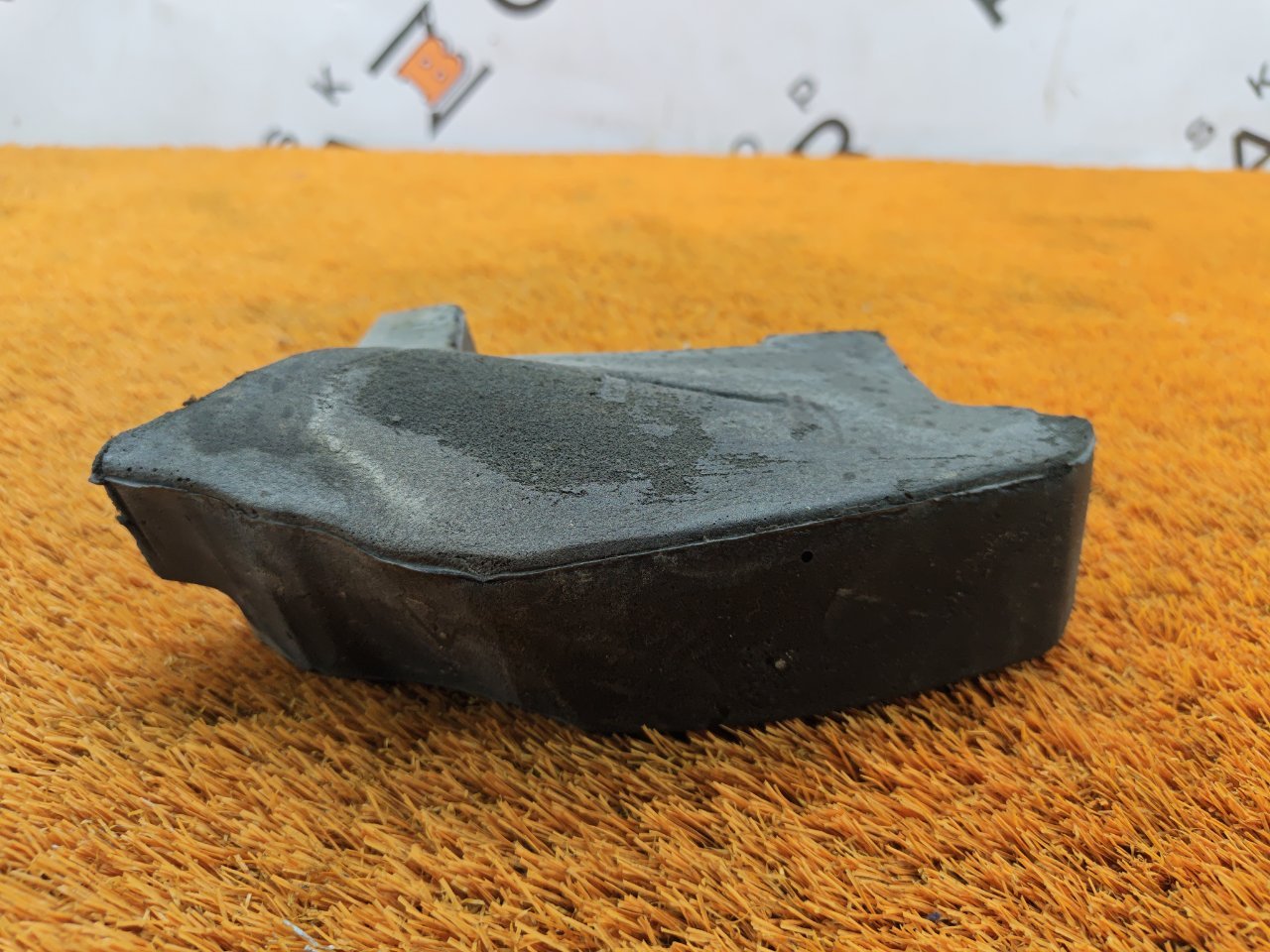 Пыльник крыла