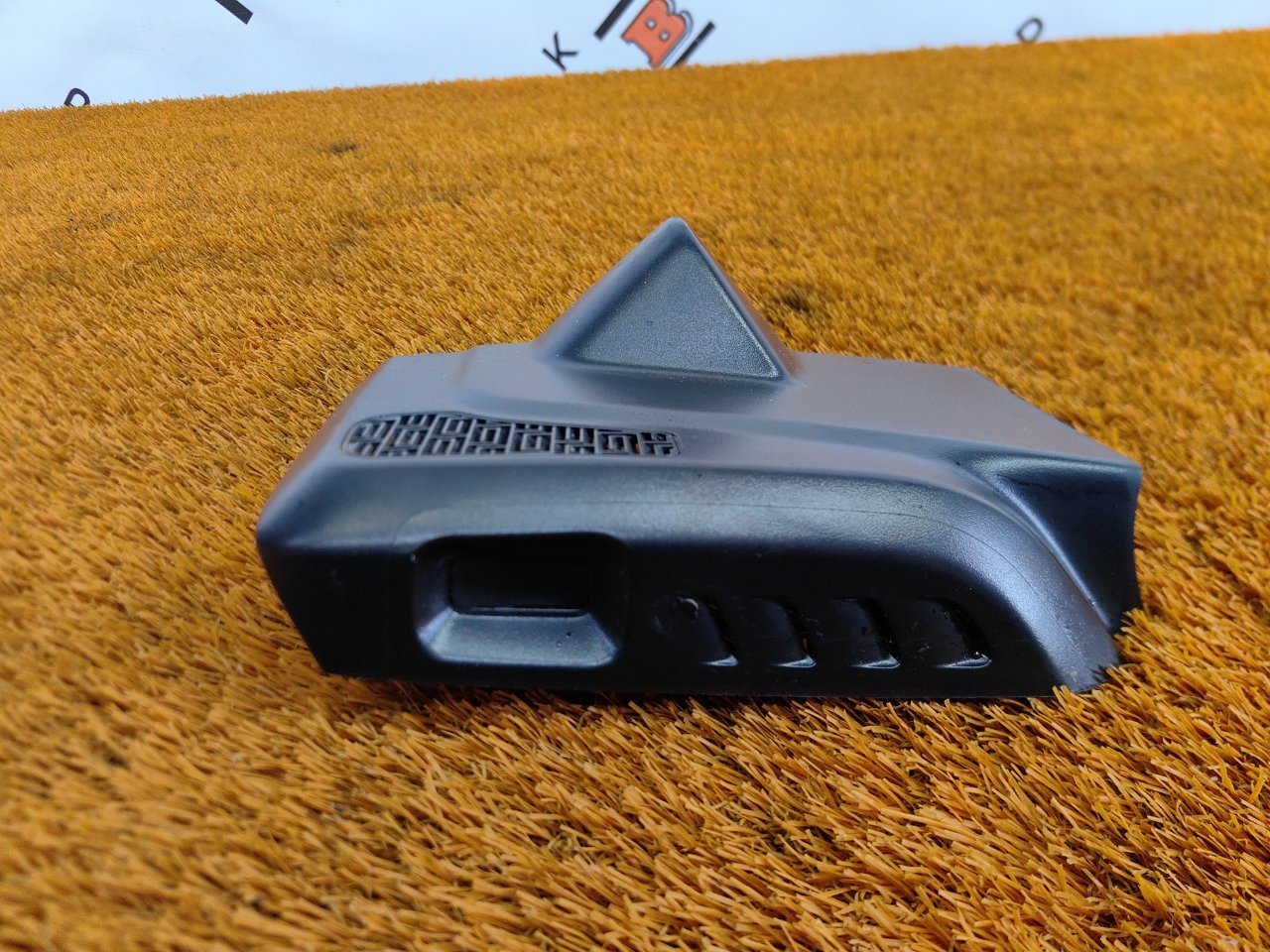 Накладка лобового стекла