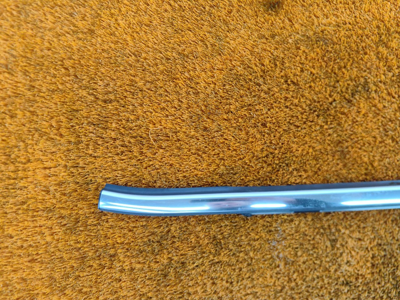 Молдинг стекла