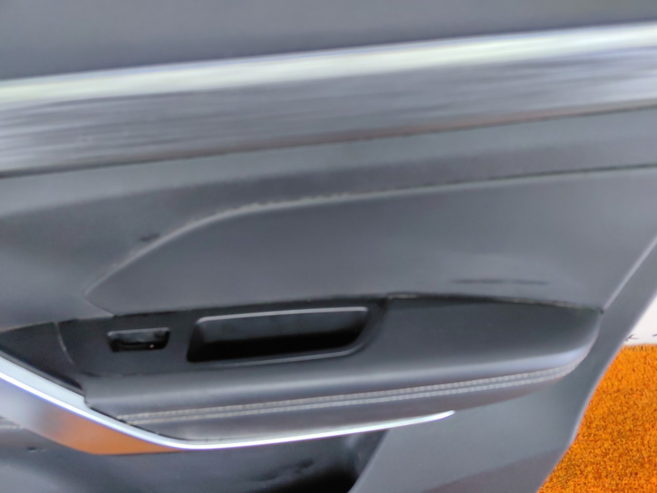 Обшивка двери