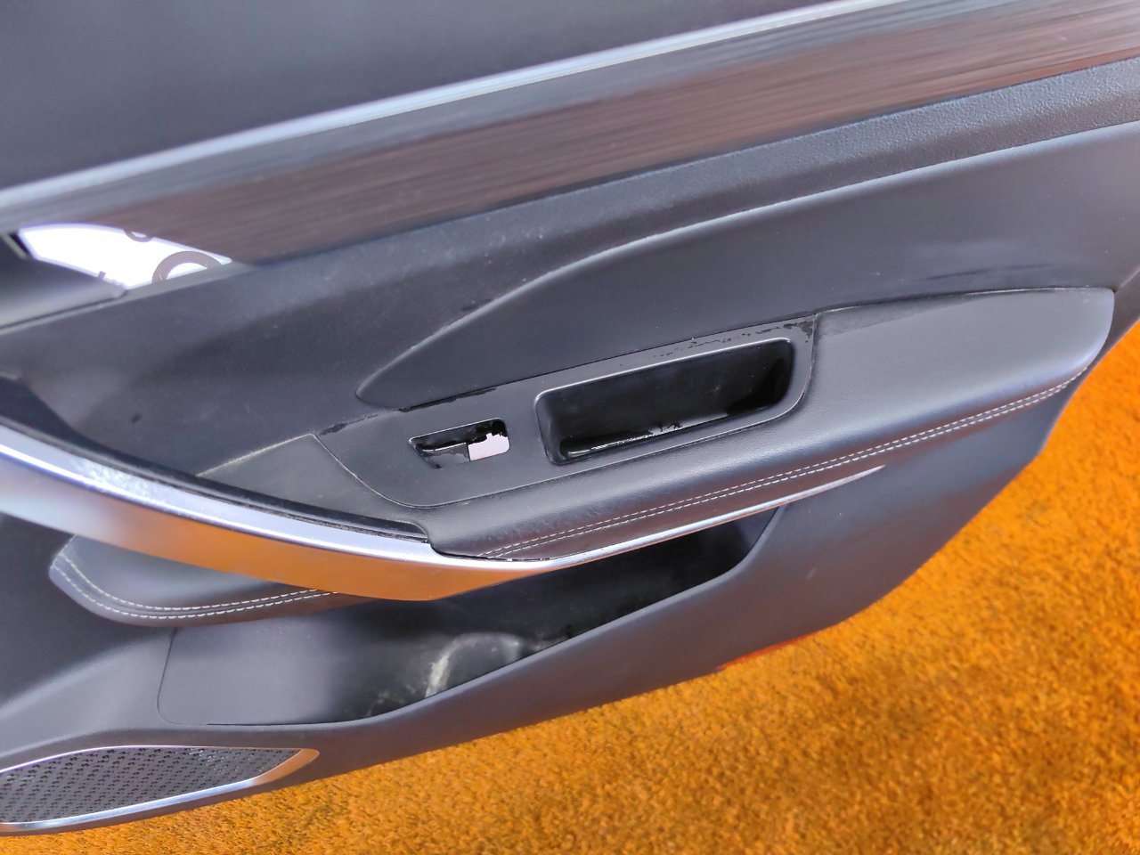 Обшивка двери