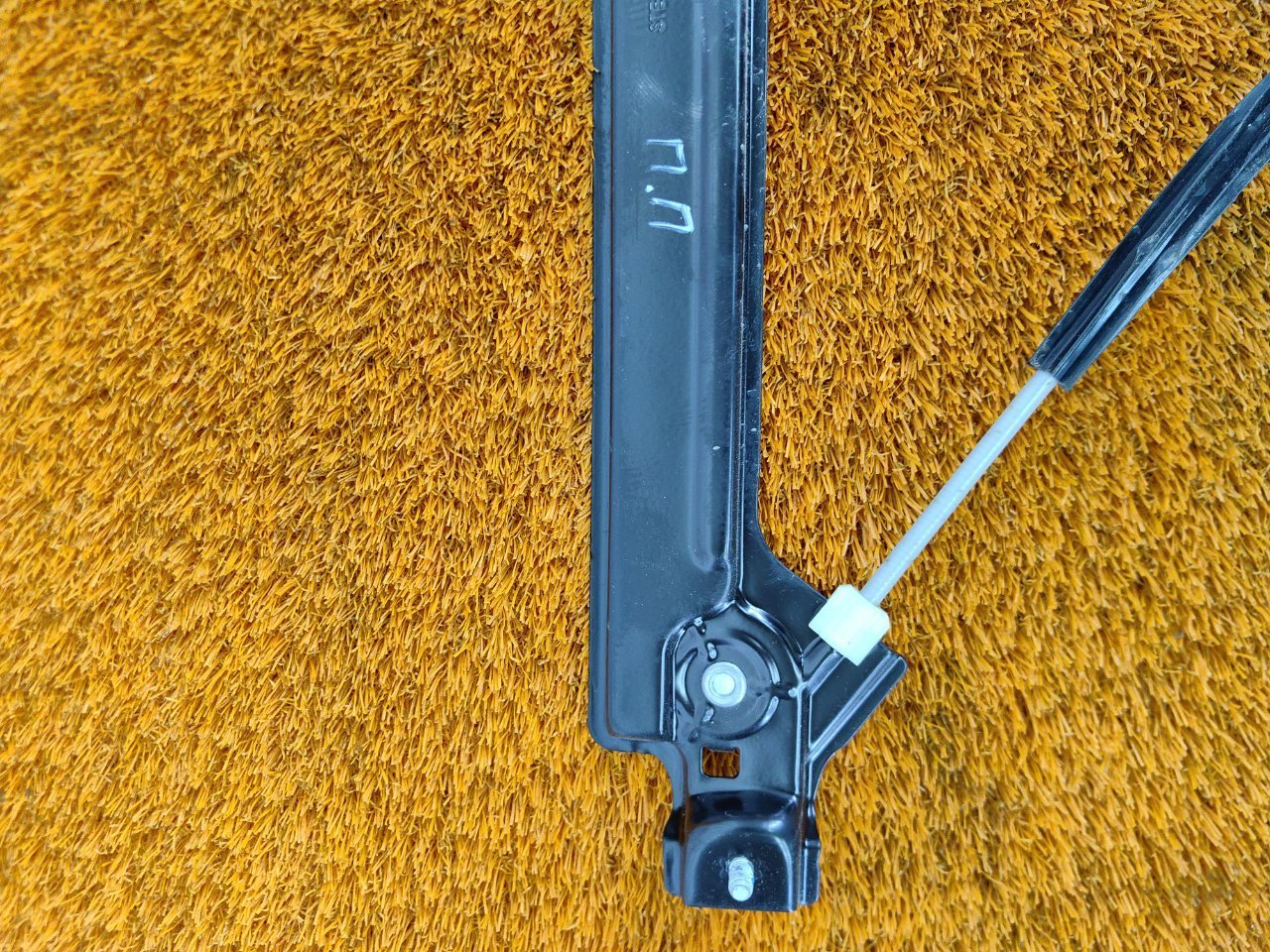 Стеклоподъемник