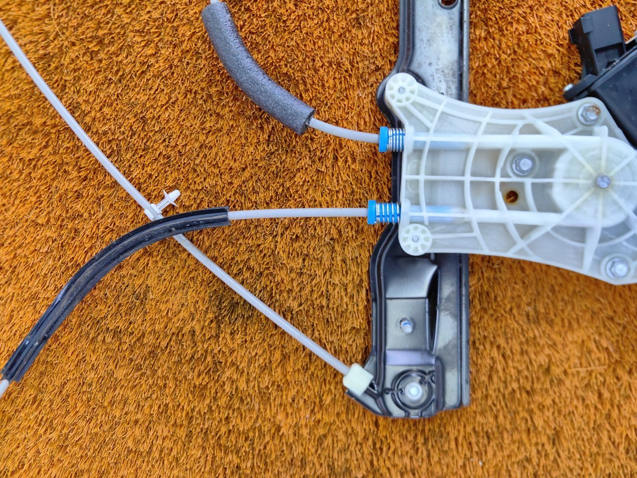 Стеклоподъемник