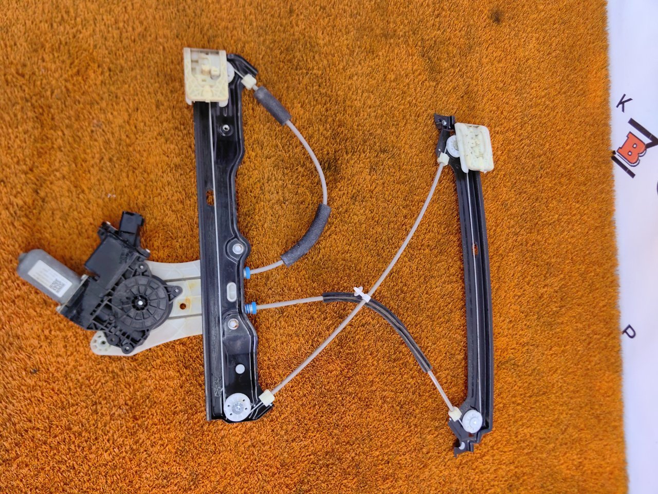 Стеклоподъемник