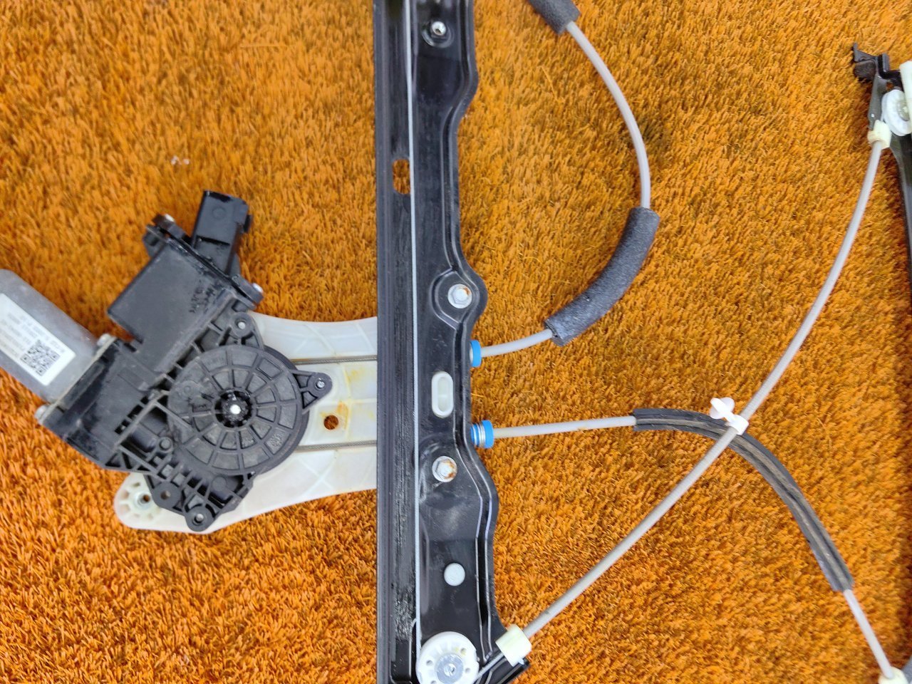 Стеклоподъемник