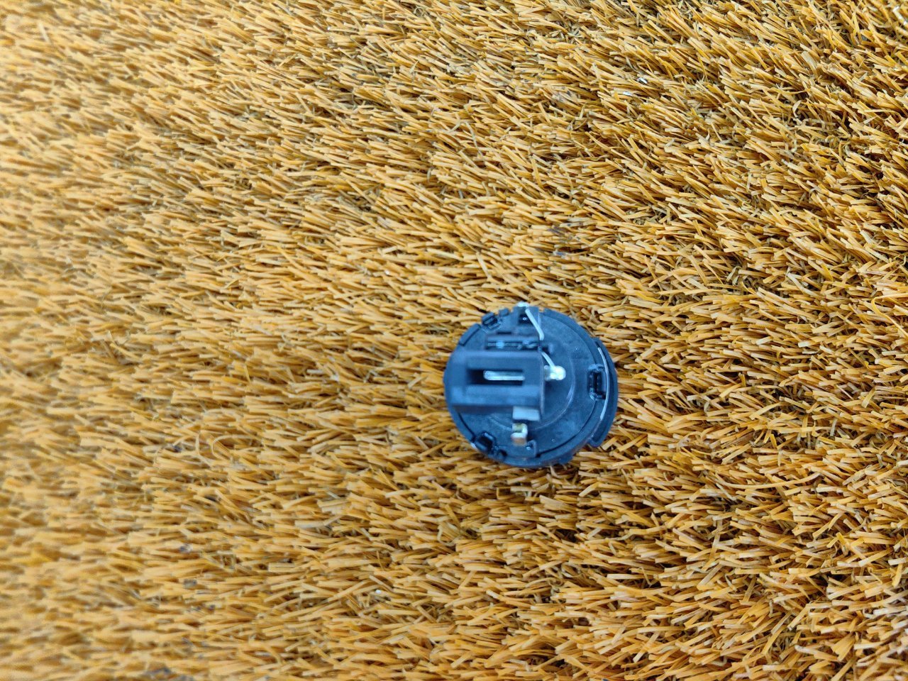 Кнопка стеклоподъемника