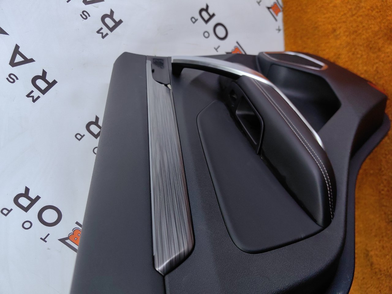 Обшивка двери