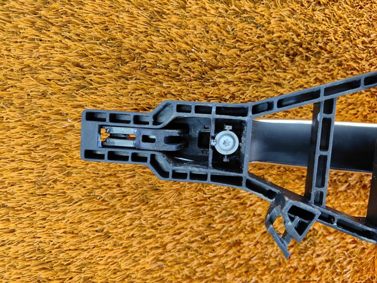 Ручка двери внешняя