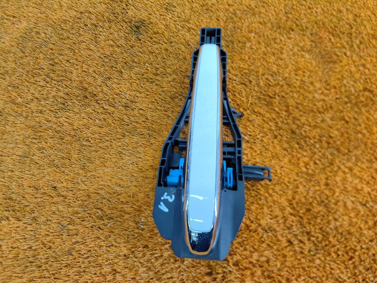 Ручка двери внешняя