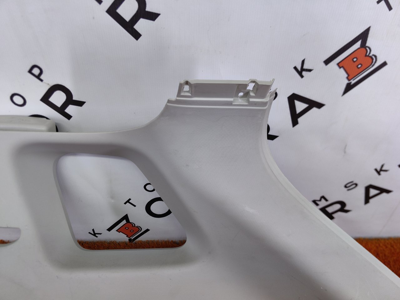 Обшивка стойки