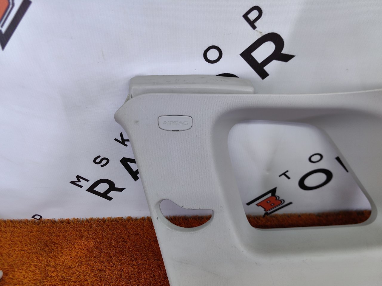 Обшивка стойки