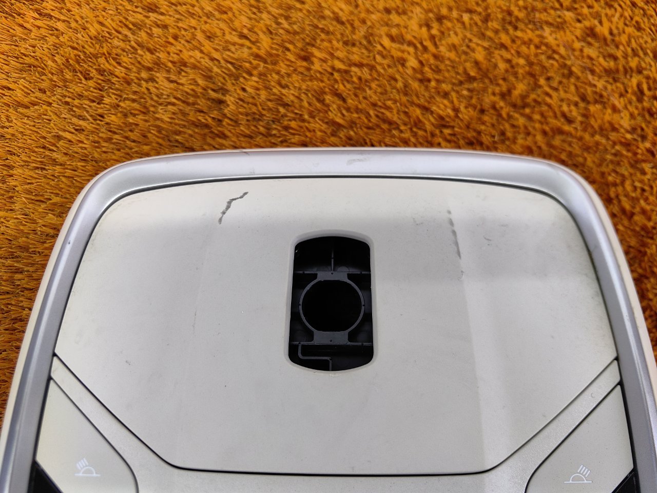 Плафон салона