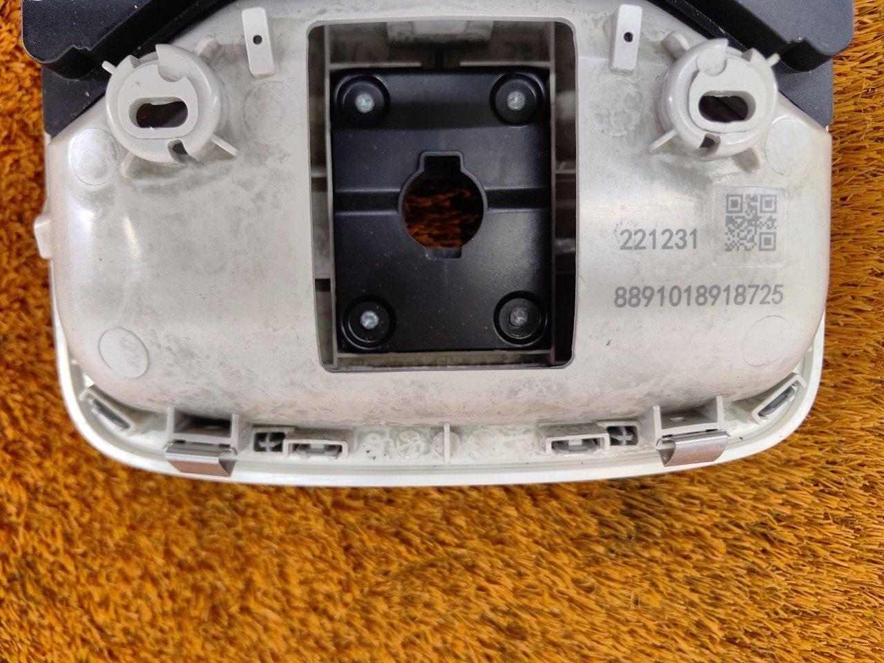 Плафон салона