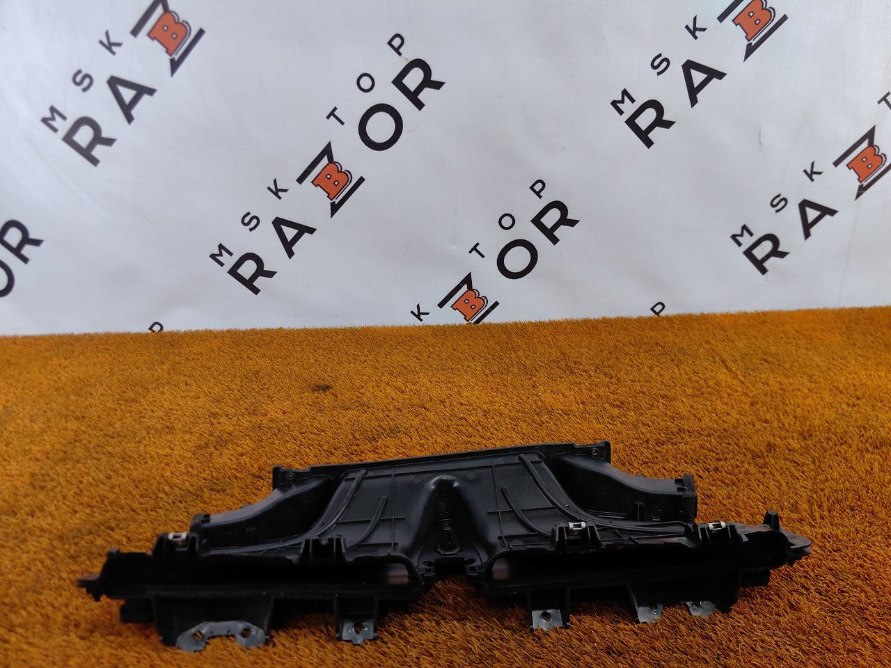 Дефлектор воздушный