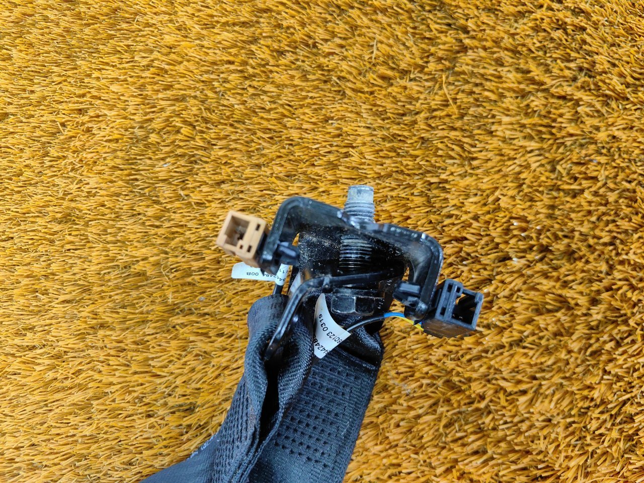 Ответная часть ремня безопасности