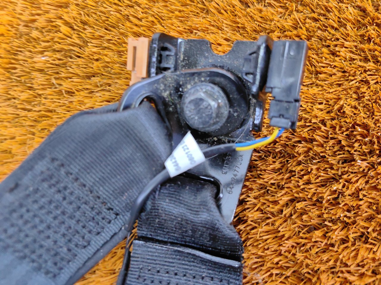 Ответная часть ремня безопасности