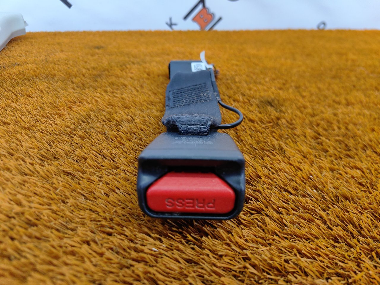 Ответная часть ремня безопасности