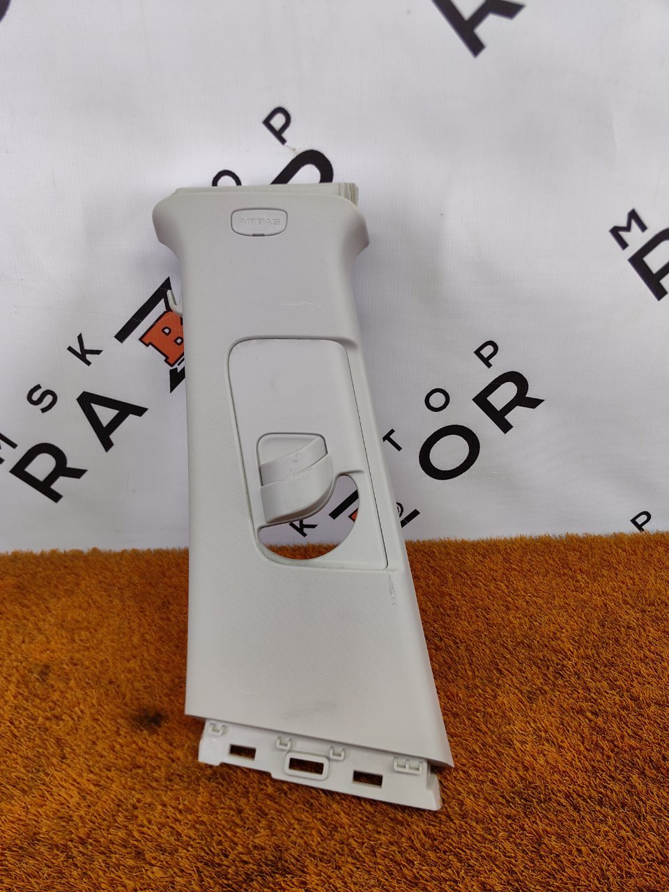 Обшивка стойки