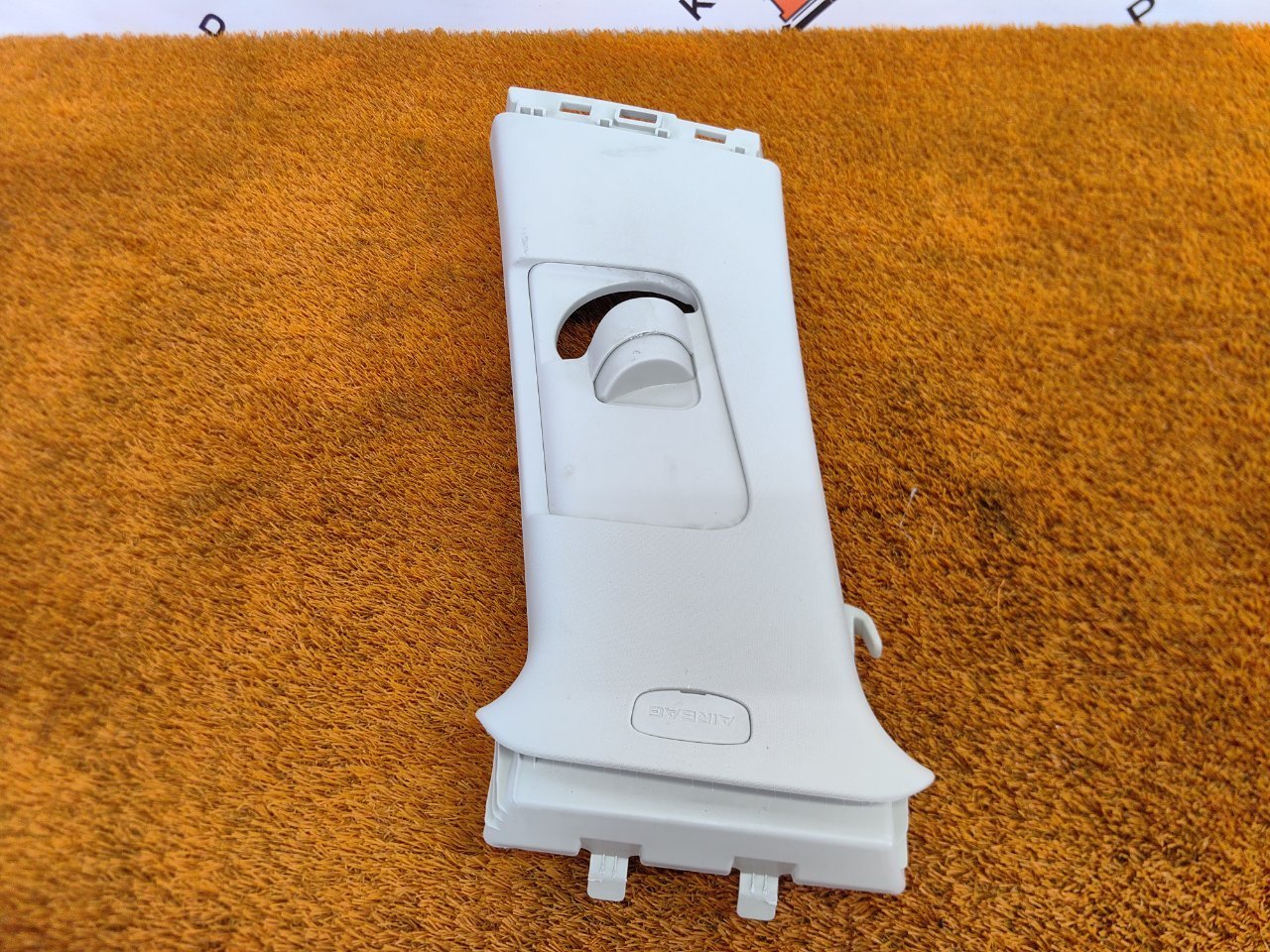 Обшивка стойки