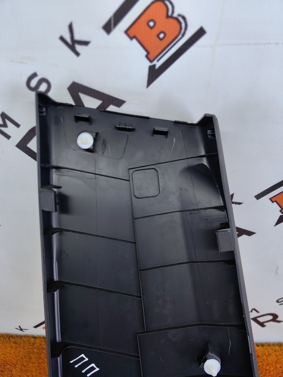 Обшивка стойки