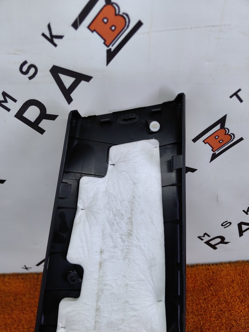 Обшивка стойки