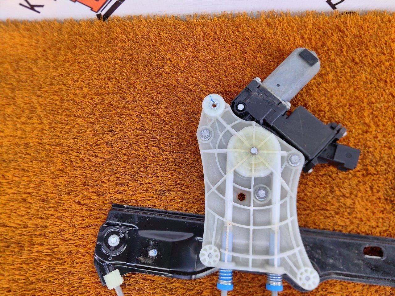 Стеклоподъемник