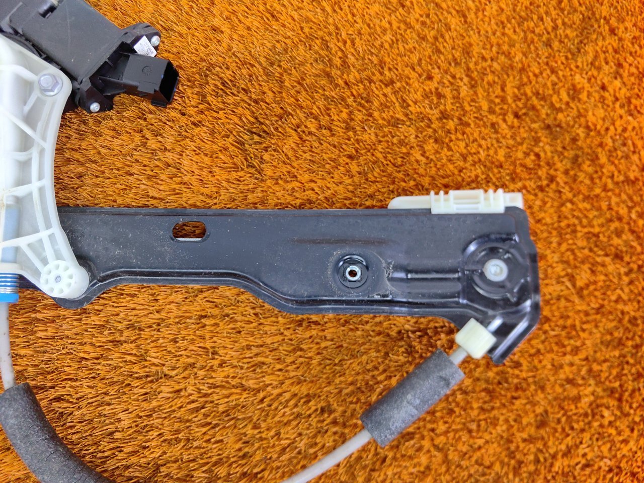 Стеклоподъемник