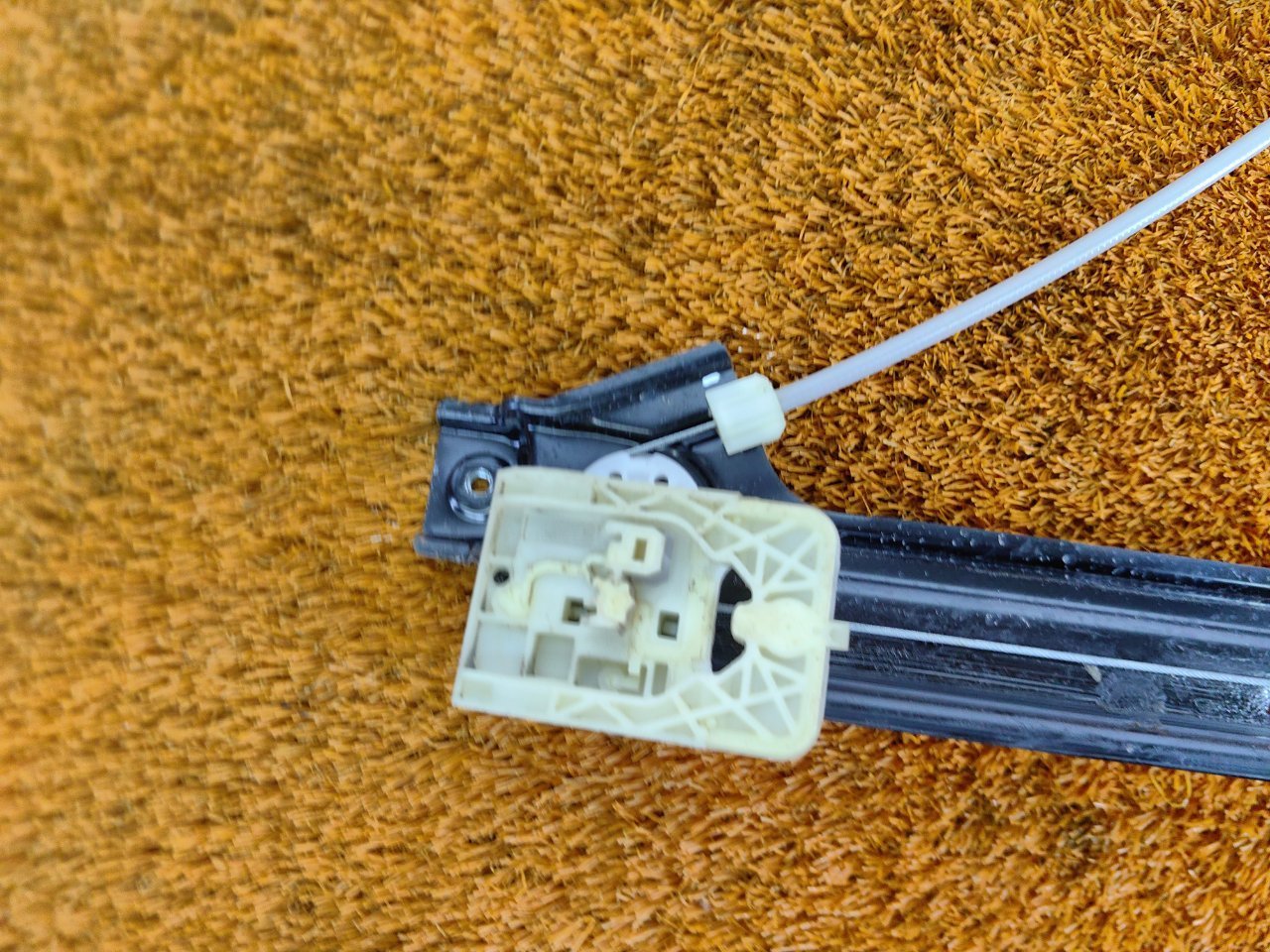 Стеклоподъемник