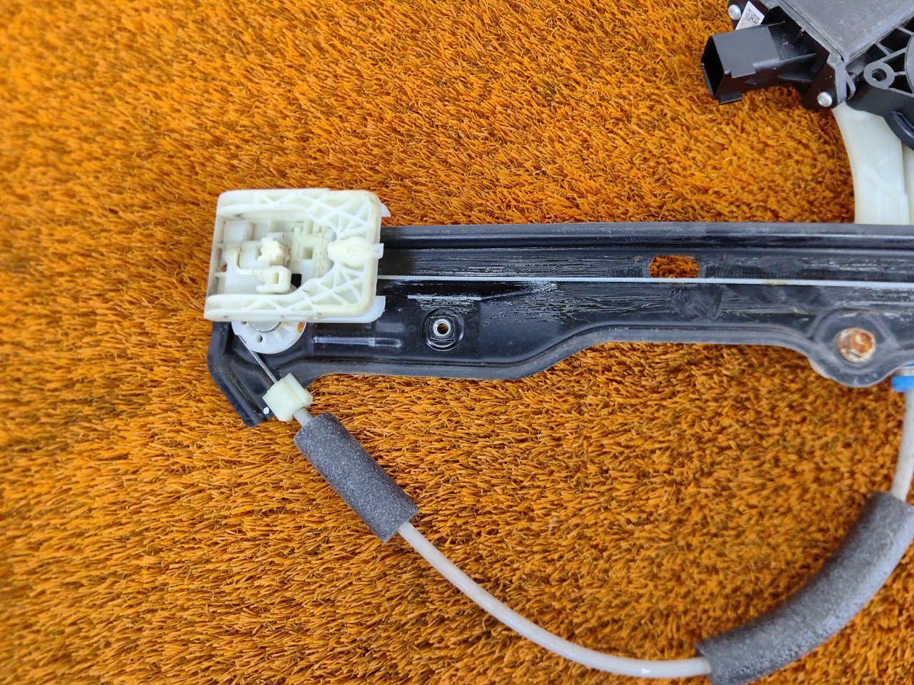 Стеклоподъемник