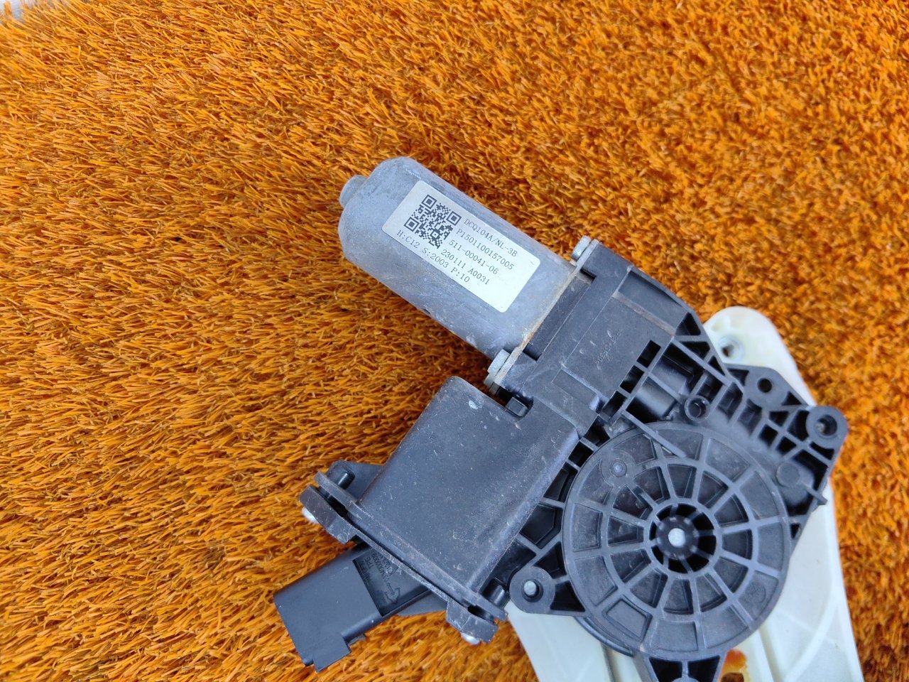 Стеклоподъемник