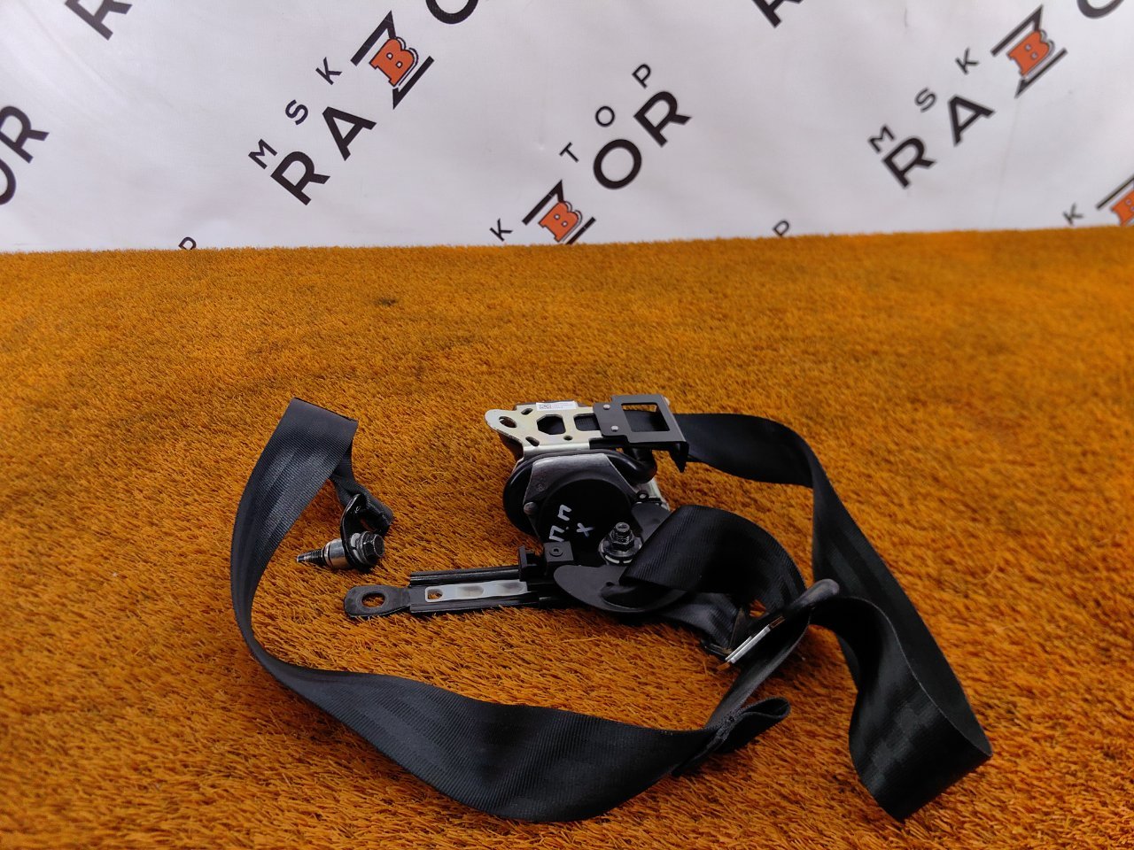 Ремень безопасности