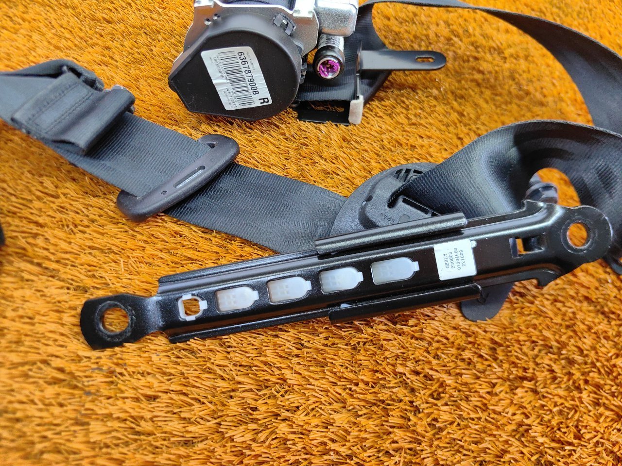 Ремень безопасности