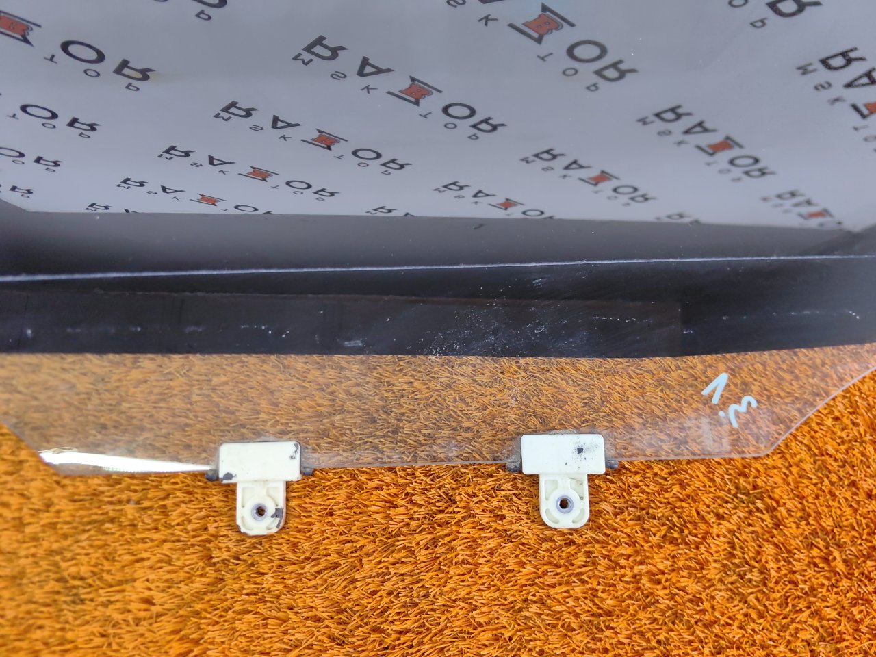 Стекло двери