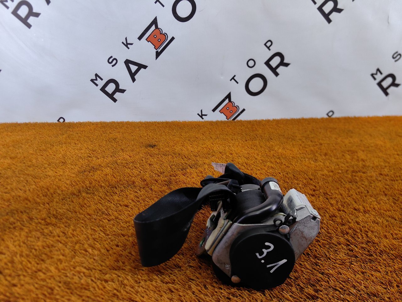 Ремень безопасности