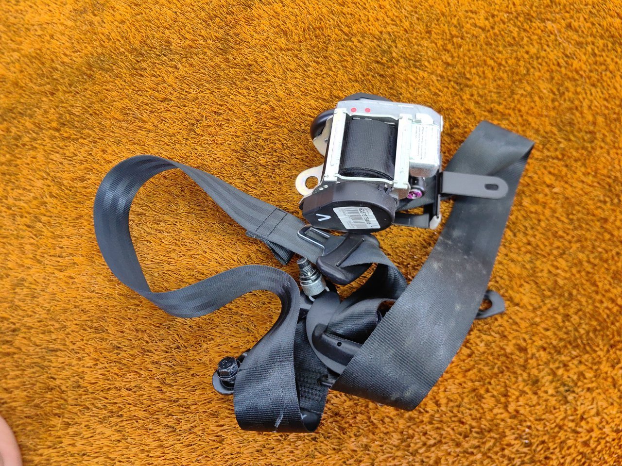 Ремень безопасности