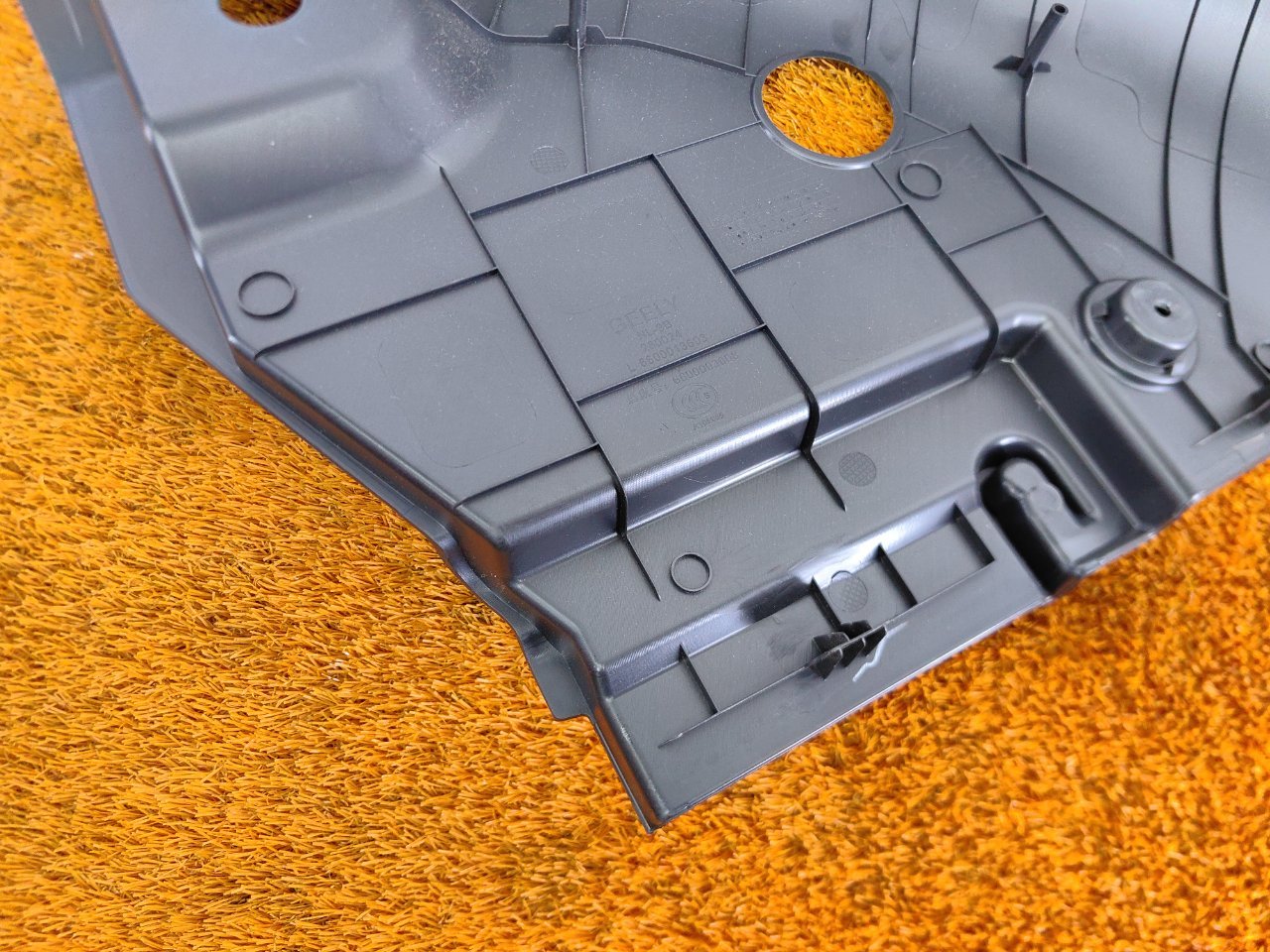 Обшивка стойки