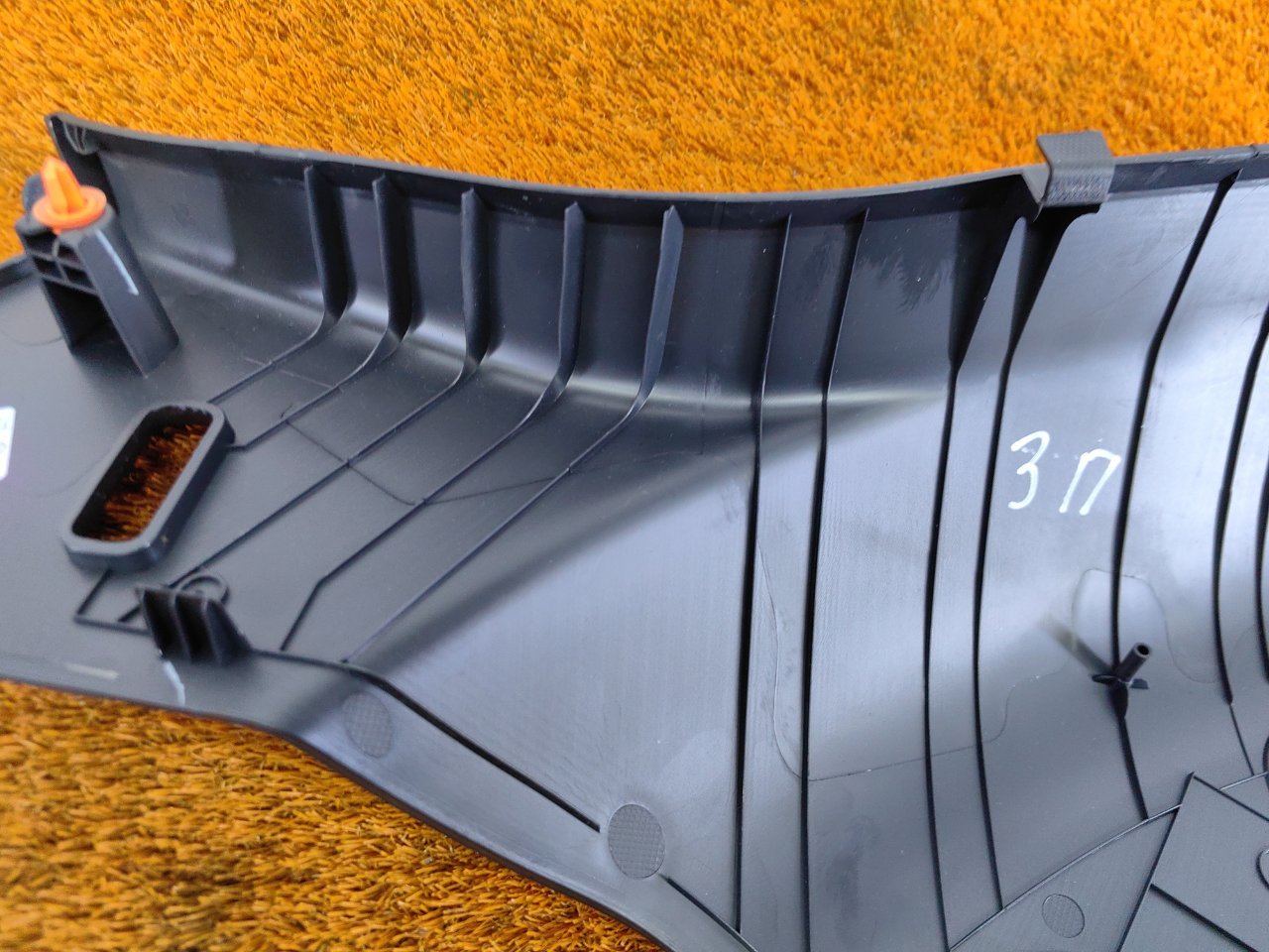 Обшивка стойки