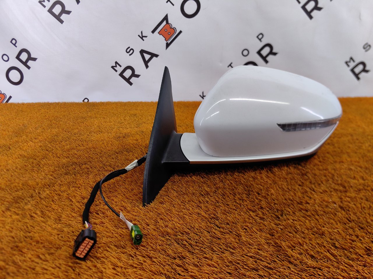 Зеркало боковое